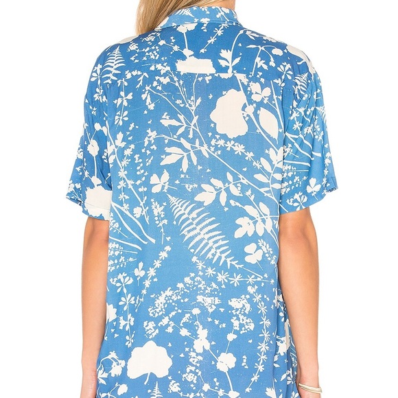 Double Rainbouu | Revolve Hawaiian Shirt | Size XS - Picture 5 of 7